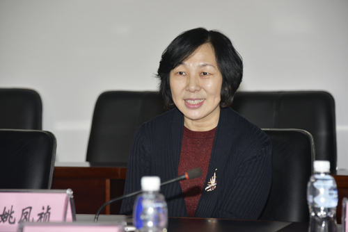 姚凤祯副书记代表学校欢迎湖南同仁的到来