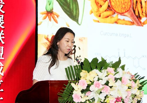 黑龙江中医药大学阎雪莹教授作学术报告
