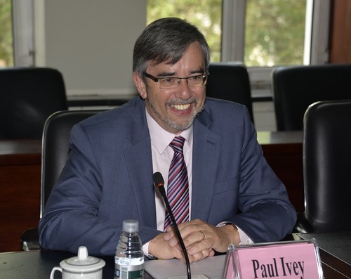 伦敦南岸大学副校长Paul Ivey致辞