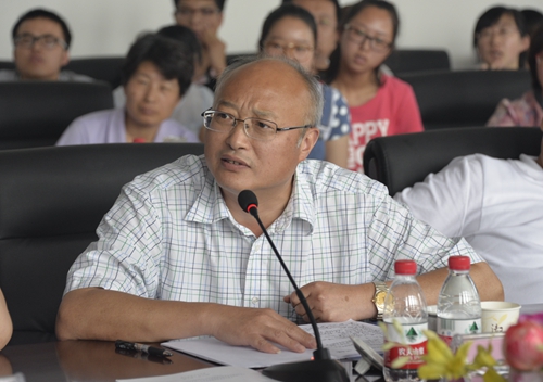 北京大学药学院屠鹏飞教授发言