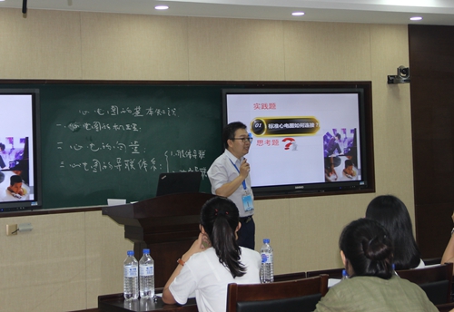 第一临床医学院诊断学教研室隋博文老师在比赛中