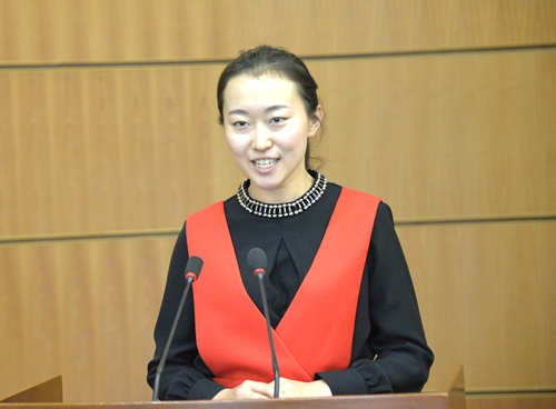 二等奖获得者、实验实训中心赵程程老师在比赛中