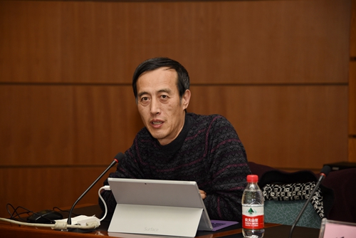 潘晓川教授在讲座中