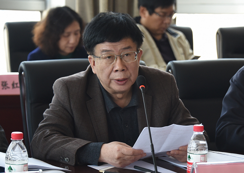 中国针灸学会副会长、中国中医科学院针灸研究所所长朱兵教授就学科与学术工作委员会工作进行报告